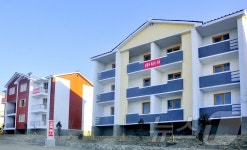 북한 안악군·삼천군 농업근로자들 새 주택 입주 시작