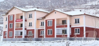 北 신양군 삼파농장 농업근로자들, 새 주택 입주 시작