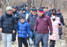해맞이 주민과 대화하는 서철모 서구청장