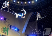 北 국립교예단, 새해 맞이종합예술공연 진행