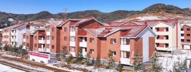 北 공업도시 함흥시의 자랑 더해주는 새집들이 경사