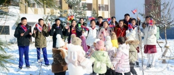 北 함흥시 초운농장 새 주택 입주 모임 진행