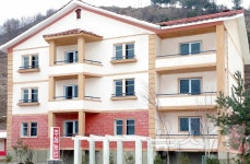 北 전천군 농촌에 들어선 새 주택들…인민들의 보금자리
