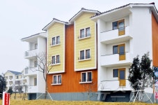 北 송화군 약산농장서 새집들이…우리식 농촌 발전