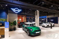 코오롱모터스, MINI 대전 전시장 오픈…중부권 공략