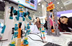 코딩으로 움직이는 레고교구