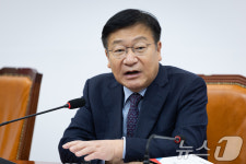 기자간담회 하는 정점식 野 정강정책및당헌당규개정 특위원장