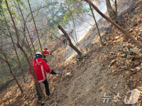 경주 문무대왕면 산불 43시간에 완진…산불전문예방대 뒷불 감시