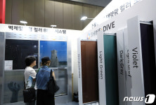 햇볕 잘 드는 창문으로 원전 1~2기분 에너지 생산…도심태양광 전환 속도(종합)