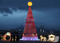 환하게 불 밝힌 친환경 LED 달집