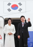 싱가포르·필리핀 국빈 방문 출국하는 이재명 대통령