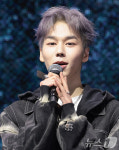 데뷔 소감 말하는 튜넥스 제온