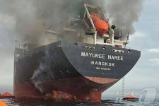 진짜 봉쇄 기뢰 꺼내드는 이란…호르무즈 해협 긴장 최고조