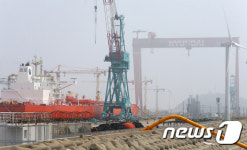 HD현대중공업, HJ중공업 최대 주주에 군산조선소 매각 추진