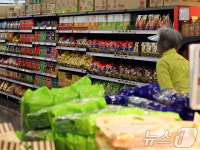 사천24h라면;아이스크림마트 | 식용류·라면값 줄줄이 인하…과자·아이스크림 남았다