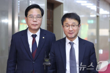 회동 결과 브리핑하는 한병도·송언석