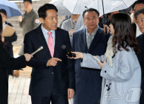 정치자금법위반 2차 공판 출석하는 오세훈 시장