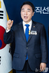 파이팅 외치는 박수현 민주당 충남지사 예비후보