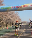 이봉주와 벚꽃길 달린 서울수의사회…사회적 위상 높인 세이브런