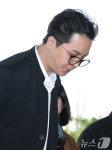 송민호, 부실 복무 혐의 1차 공판 출석