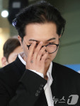 송민호 '부실 복무 의혹' 징역 1년 6개월 구형