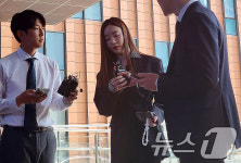 양정원, 대질조사 위해 강남경찰서 출석