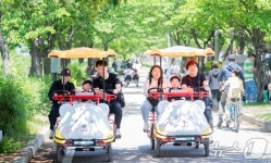 자전거 봄나들이 어때…구미 동락공원에 이색자전거·카페 개장