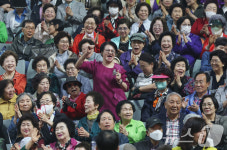 덩실덩실 어르신들