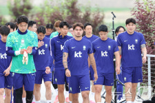 훈련장 향하는 대한민국 축구대표팀