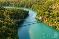 포항 천마저수지, 출렁다리와 데크로드로 만나는 산자락 수변 여행