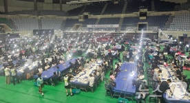 한 표 한 표 꼼꼼하게…개표 시작된 안동실내체육관에 긴장감