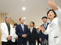 영남대병원 임상수기센터 찾은 추경호 당선인
