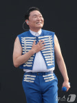 팬들이 있어 행복한 싸이