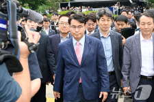 '잠실개표소' 조사 마치고 이동하는 국조특위