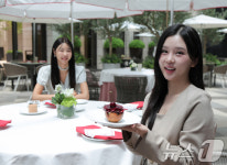 프랑스 감성 가득한 디저트 맛보세요