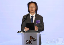 SK·공정위 상생협약 체결식서 축사하는 주병기 위원장