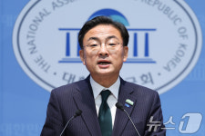 신장식 의원, 조국혁신당 대표 출마 기자회견