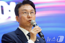 당대표 출마 선언하는 김민석