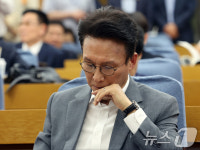 김민석 전 총리 '고심'