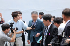 장윤기 사건 담당 형사과장 영장실질 출석