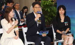 토크쇼하는 황기연 전남광주통합특별시 부시장