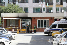 통제된 경산 아파트 관리사무소 방화 현장