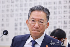 정성호 장관 '고심'