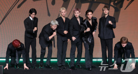스트레이키즈, 스테이 곁으로