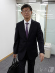 출근하는 최길수 특별감찰관 후보자