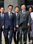 이재명 대통령, 프랑스 국빈방문 위해 출국