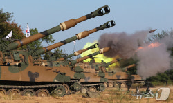 불 뿜는 K55A1 자주포