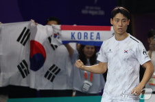 이준석 '테크볼 초대 챔피언을 향해'