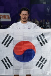 '테크볼 금메달' 이준석, 챔피언의 눈물