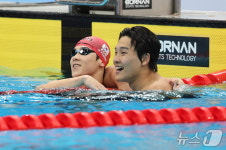 50m 자유형, 김영범 금메달·지유찬 동메달